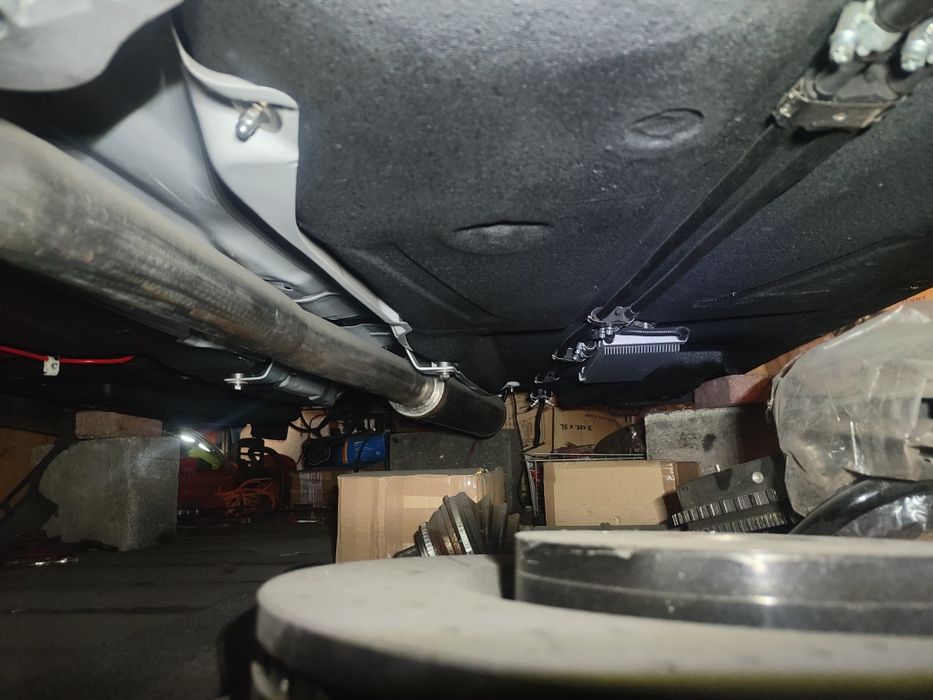 Audi 80 quattro s2 rs2  dedykowany układ wydechowy magnaflow 2,5" inox