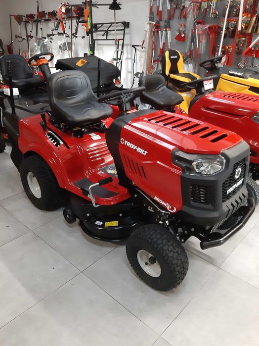 Traktorek ogrodowy TROY-BILT Bronco