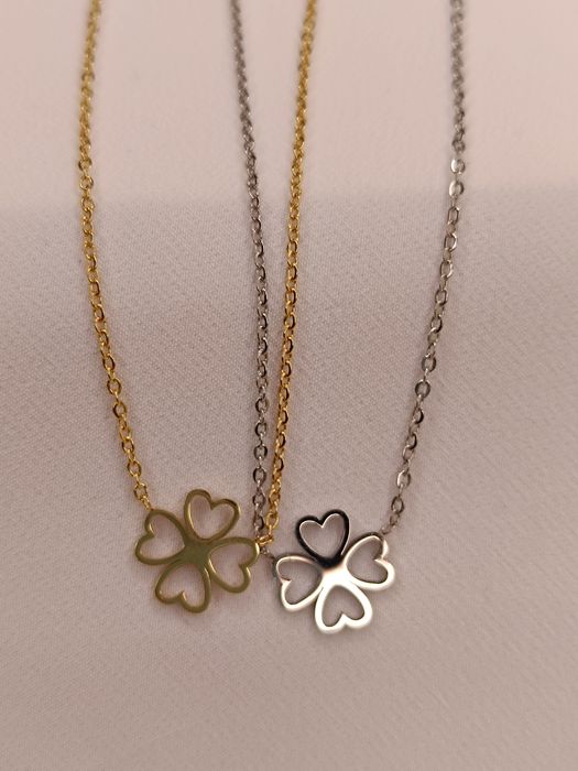 Clover Necklace/Thread