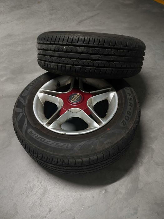 Jantes com pneus novos Nissan Primera/ Almería/ Micra, Sunny