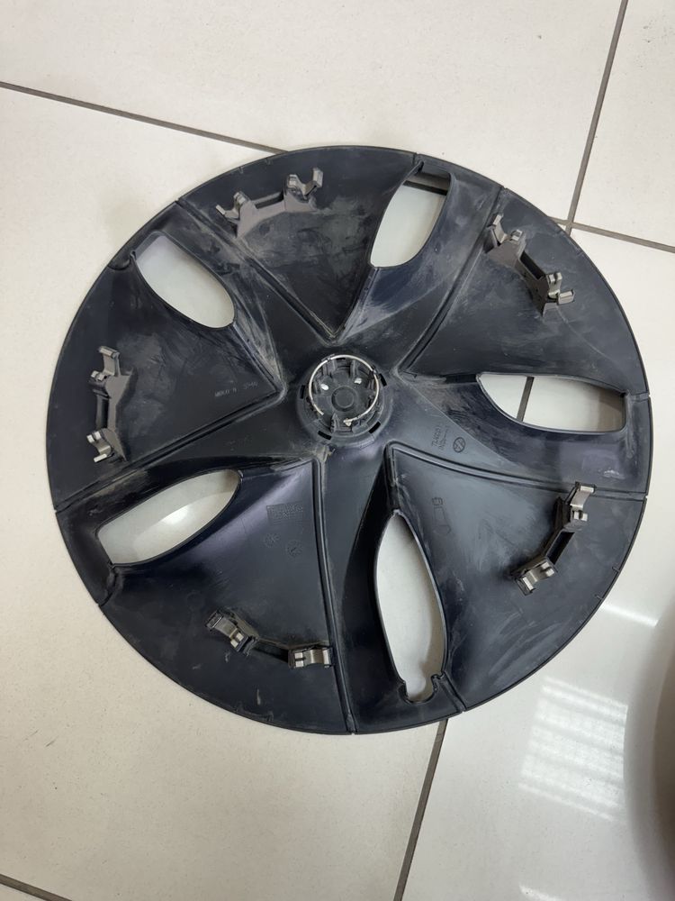 Продам оригінальні ковпаки для Tesla Model 3, R18, 2 шт