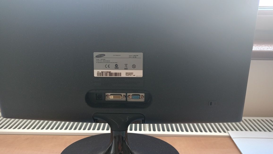 Sprzedam monitor