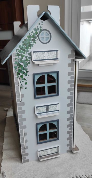 domek dla lalek z wyposażeniem LIDL