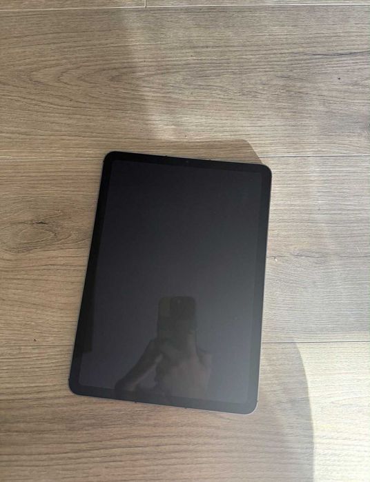 iPad Air 5 gen. 256GB Wi-Fi + Cellular