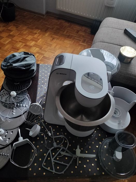 Uniwersalny robot kuchenny, robot planetarny, maszynka do mielenia