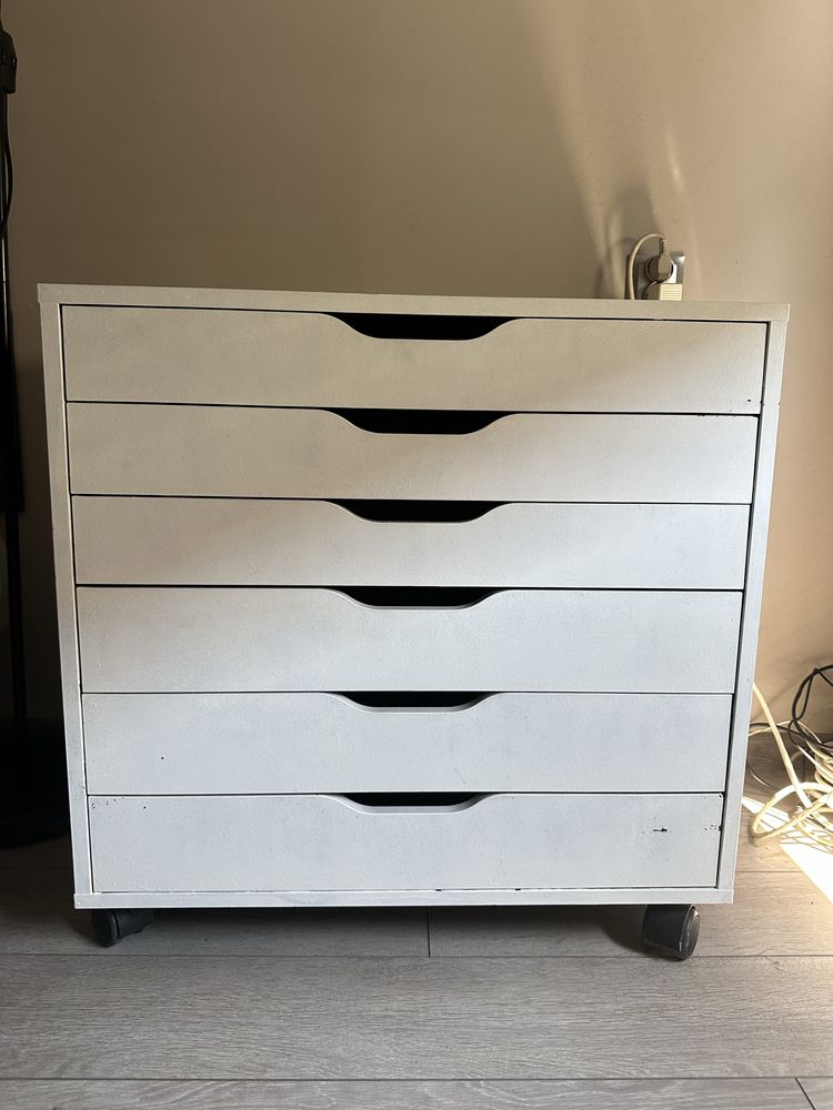 Komoda IKEA Alex
