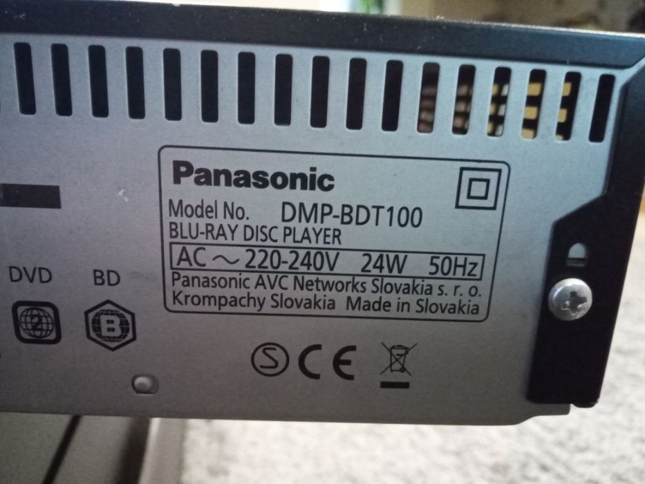 Panasonic Blu-ray DMP-BDT100