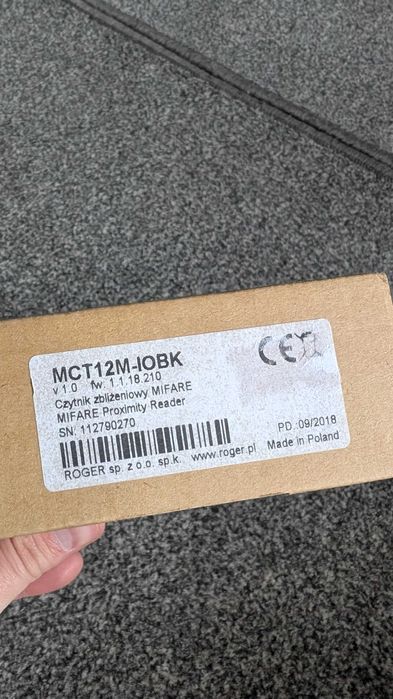 Czytnik zbliżeniowy Roger MCT12M-BK-IO