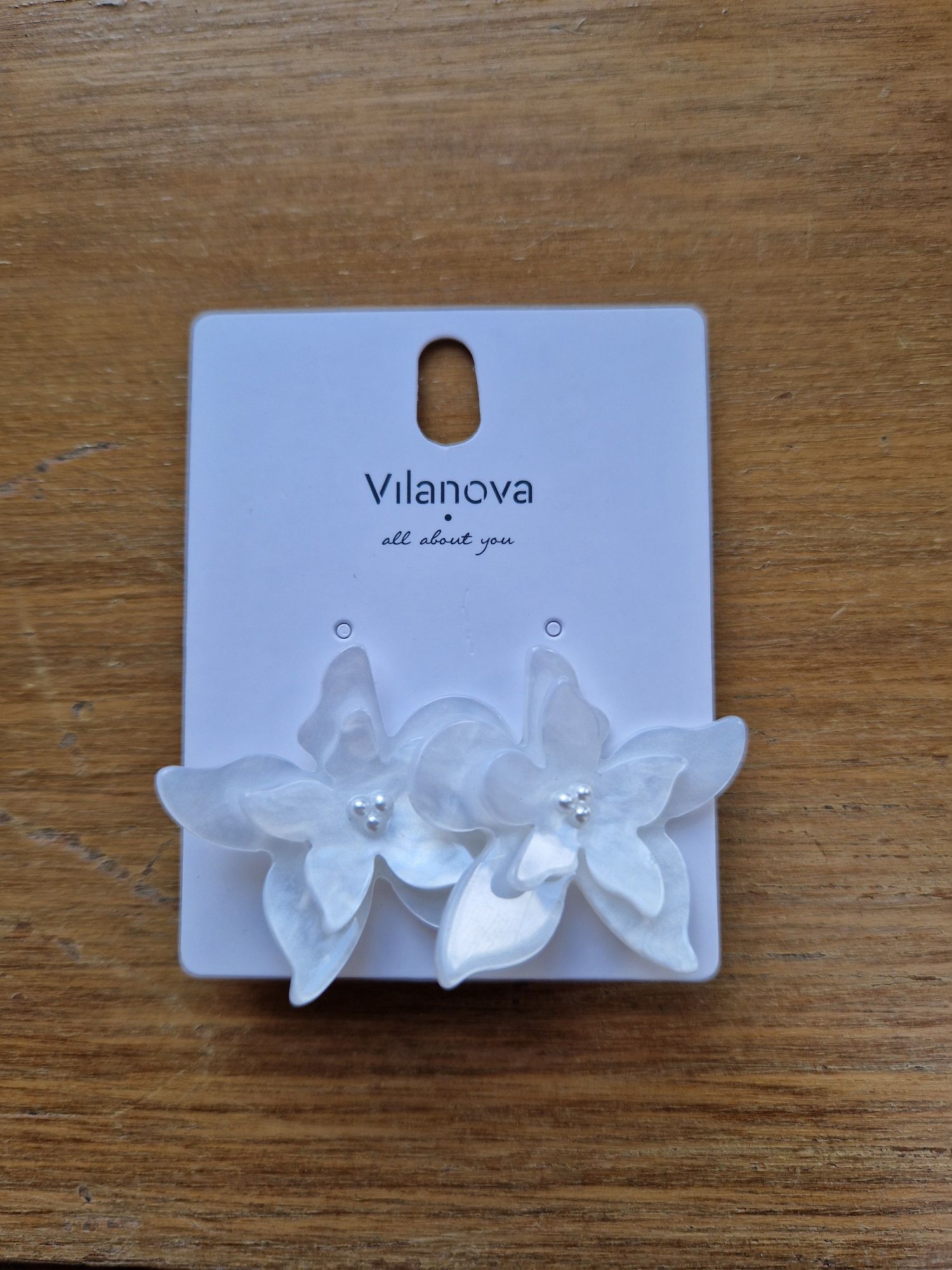 Brincos marca Villanova novos