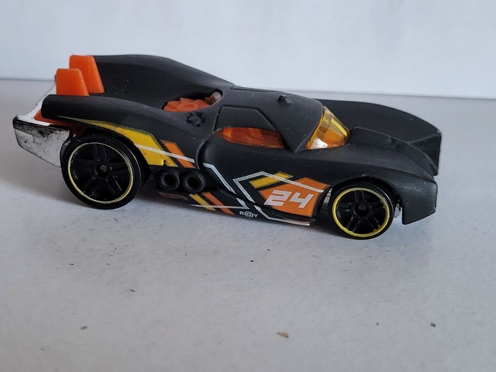 Autko Prototype H-24 Hot Wheels kosmiczne