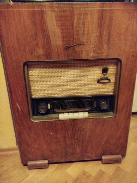 Stare radio lampowe Grundig 2042W