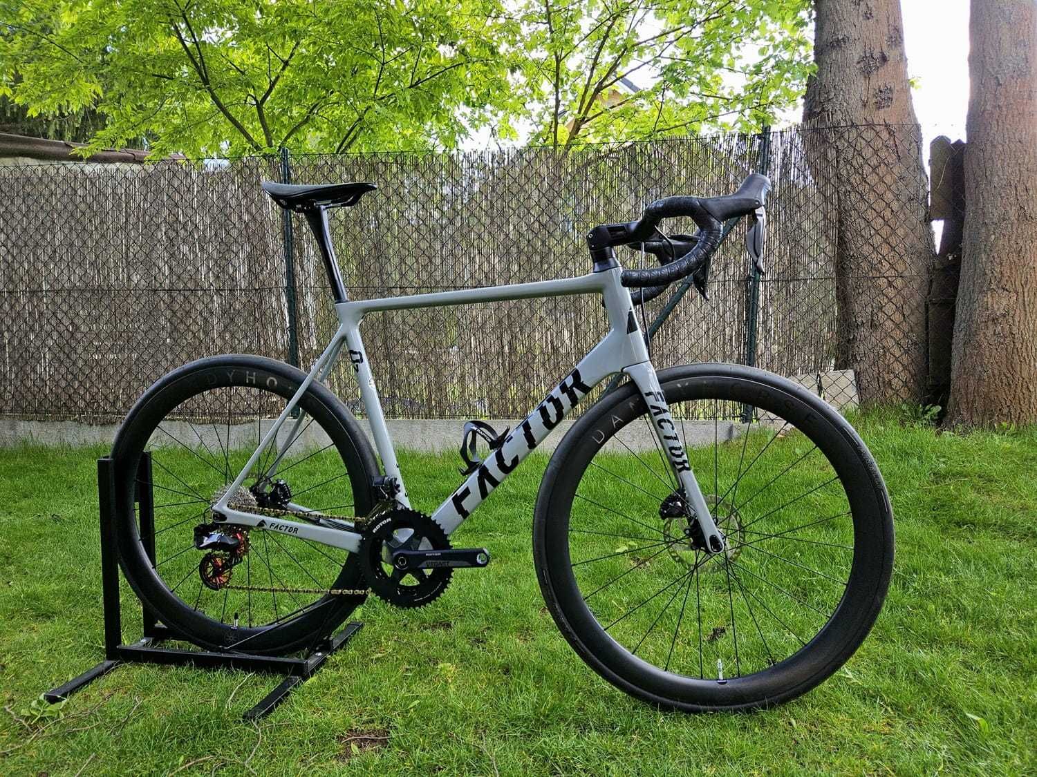 Rower szosa Factor O2 Shatter Gray Rozm. 58 DEMO