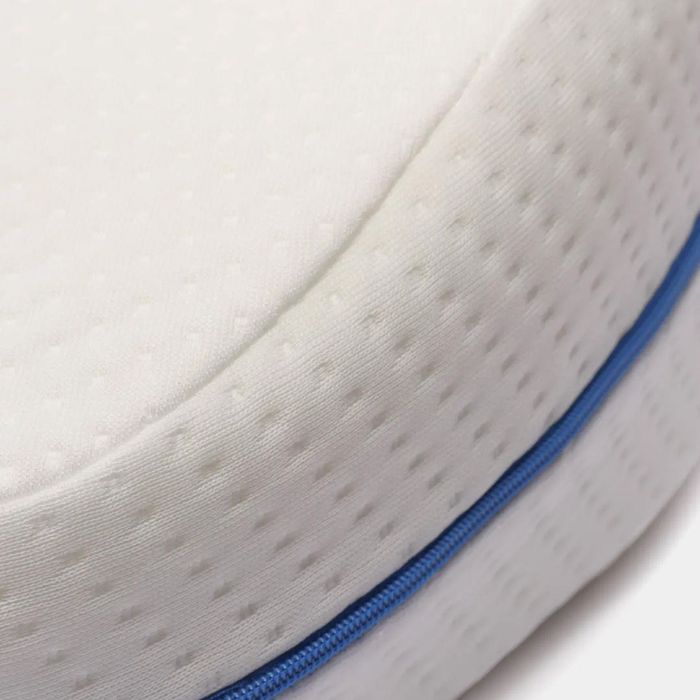 Ортопедична подушка для ніг та колін 23х25х15,5 см / Подушка для сну