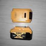 1 x Bareria DeWalt DCB184 18V 5 ah