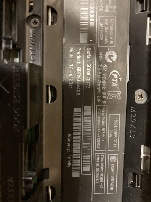 Ноутбук HP Pavilion 17-e183sr - большой экран, SSD, 8 RAM, i3