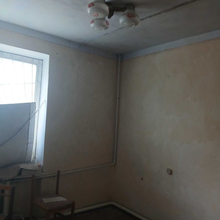 Нежитлові приміщення 78,3 м2, Чемерівці, вул. Франка 1/1