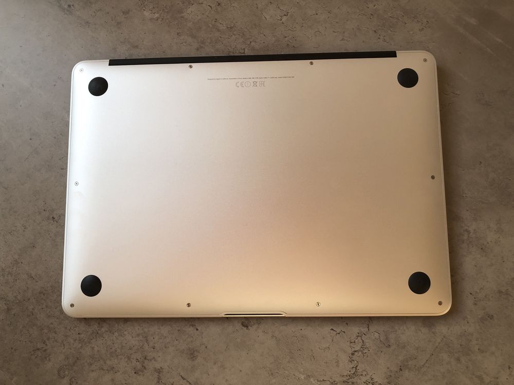 MacBook Air 13 ( 2017 )