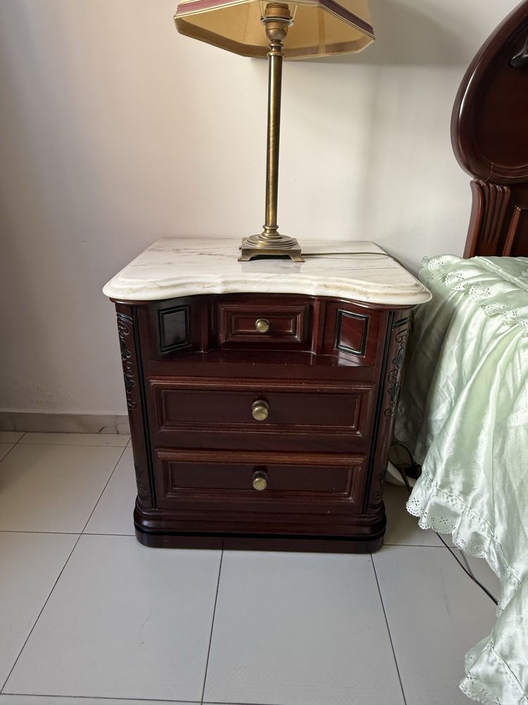 Vendo mobilia de quarto antiga