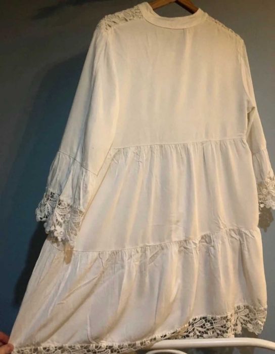 Biała krótka sukienka New Collection