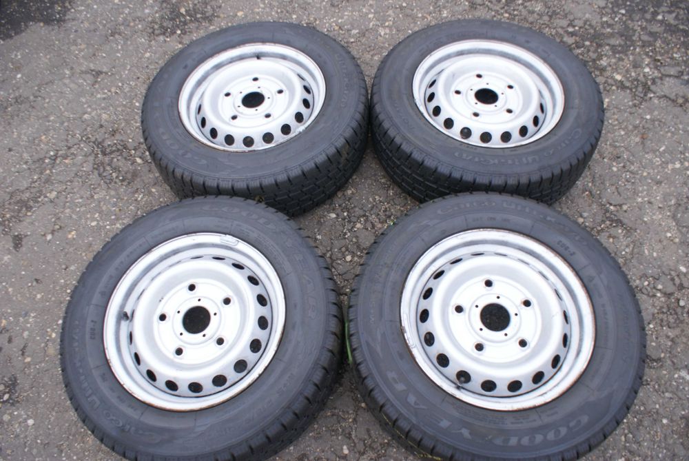 Koła ZIMA Ford Transit Custom 215/65r15C Goodyear 8mm czujniki TPMS