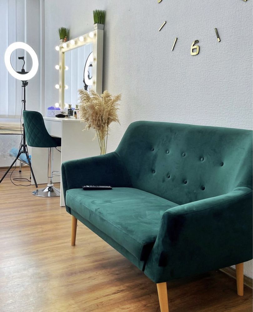 Аренда кушеткі + місце бровіста -2500грн!м.Лівобережна.
