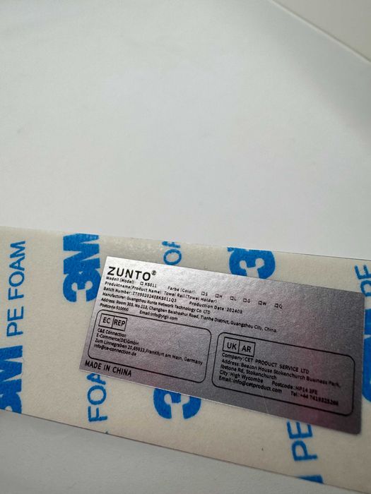 Wieszak ścienny na ręczniki łazienkowy kuchenny samoprzylepny 39cm