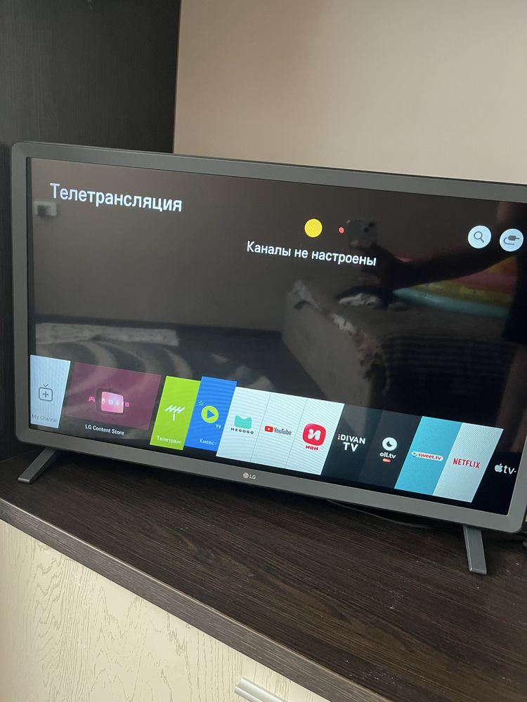 Телевізор LG 32LK615BPLB