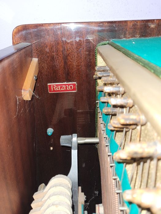 Pianino Razno używane