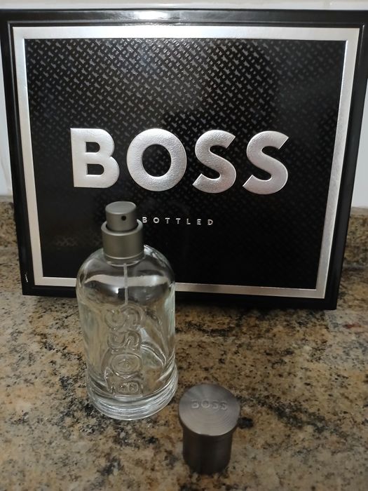 Frasco Perfume Vazio Com Caixa "Hugo Boss"