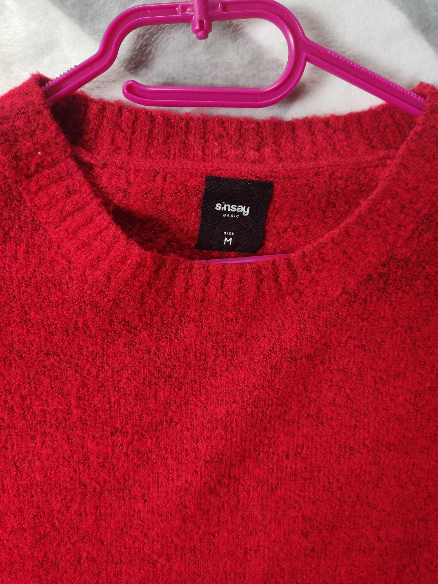 Czerwony sweter Sinsay
