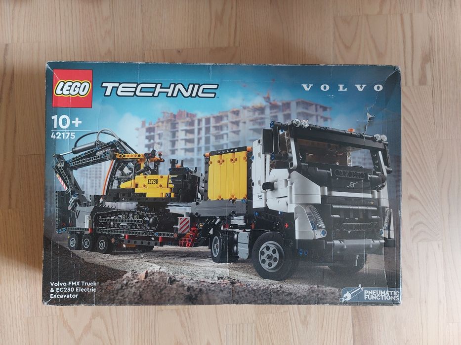 Lego Technic Лего Технік 42175 Вантажівка Volvo FMX не розпечатана