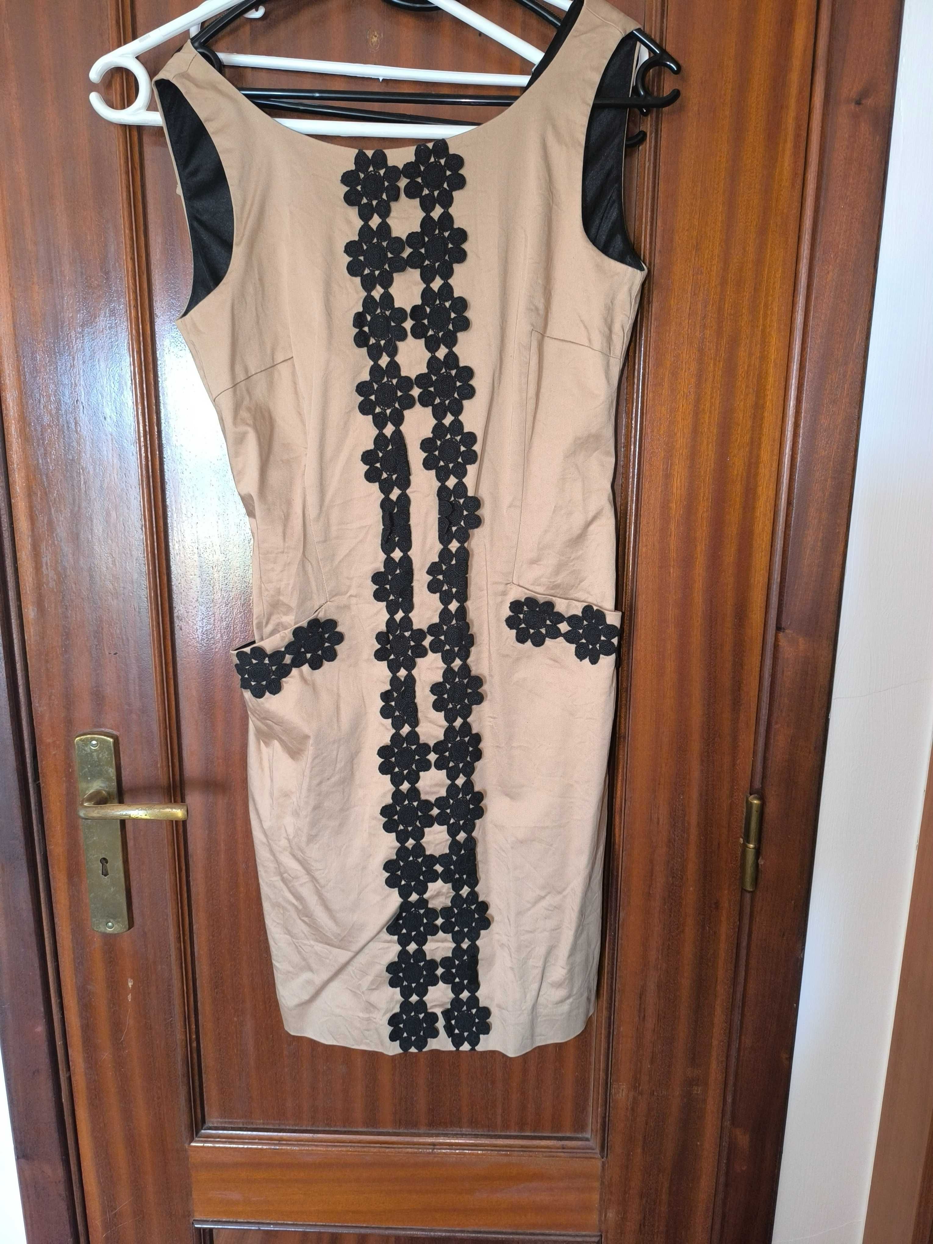 Roupa quase nova, calças/vestidos/macaco