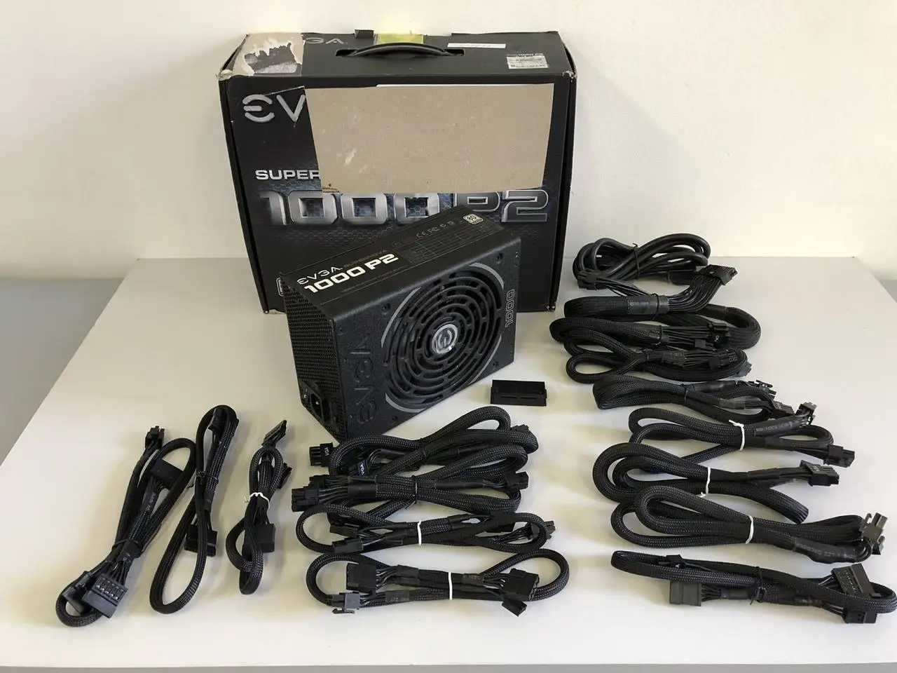 Блок живлення EVGA SuperNOVA 1000 P2 (220-P2-1000) 1000W Platinum