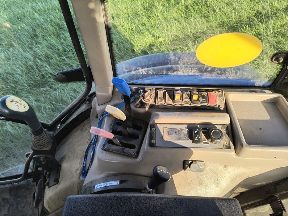 Farmtrac 9130 (John Deere Fendt valtra Massey Ferguson Zetor Claas)