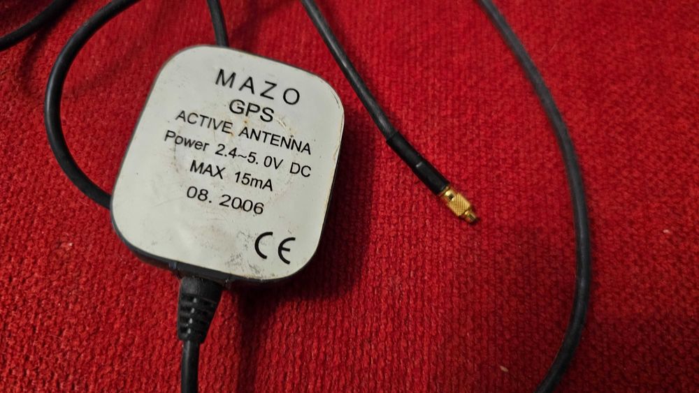 Antena samochodowa wzmacniacz sygnału GPS MAZO wtyk MCX
