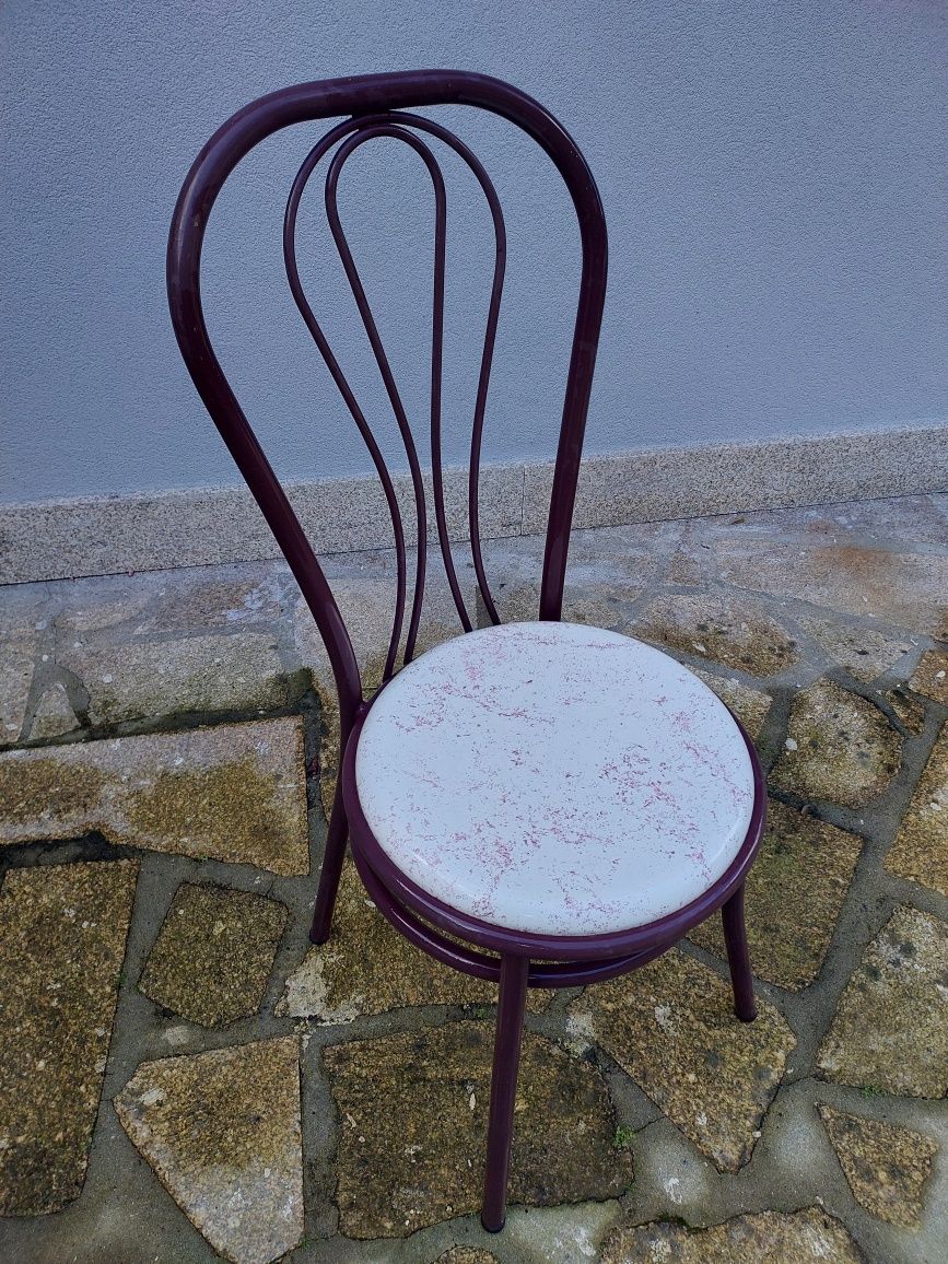 Vendo Cadeira de Jardim conjunto de 6