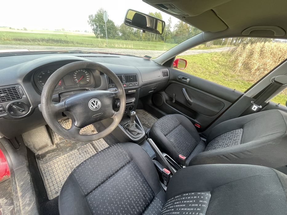 VW Golf 4 1.6 benzyna + LPG 2000 r.