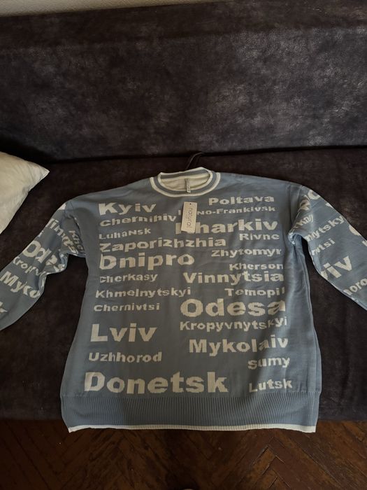 Свитер с городами Украины, one size