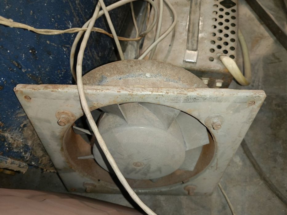 Вытяжка улитка б/у