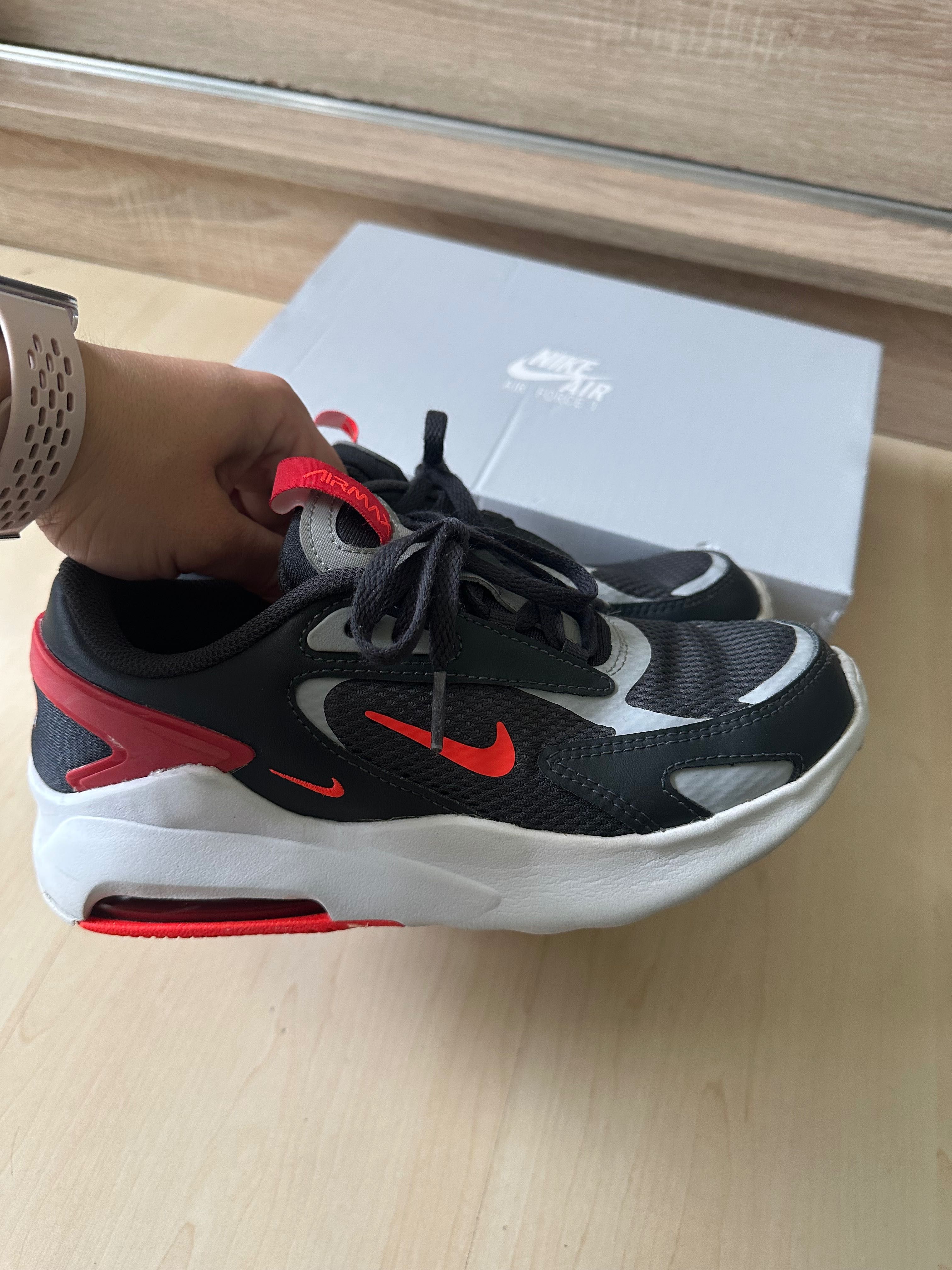 NIKE AIR MAX BOLT buty Adidasy 36,5