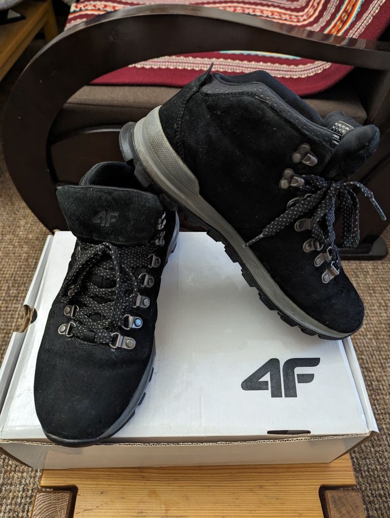 Зимові кросівки 4F 43р