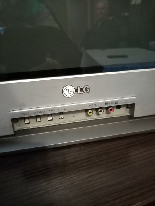 Телевизор LG CT 21 Q66 KEX