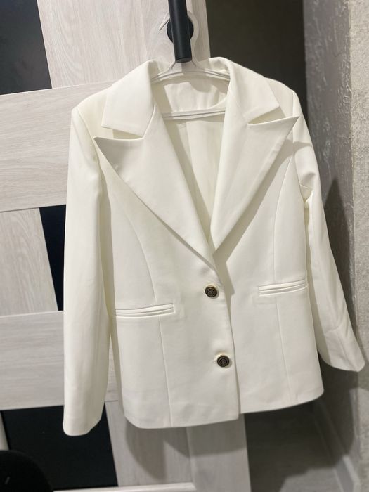 Піджак на дівчинку