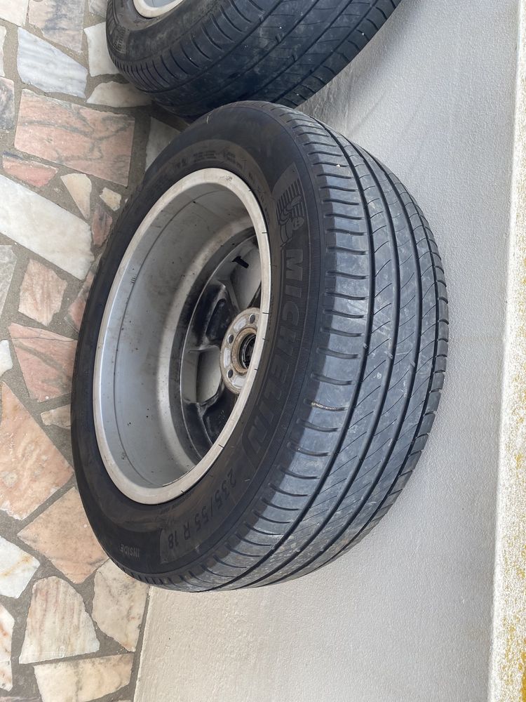 Pneus Michelin primacy 235 55 R18