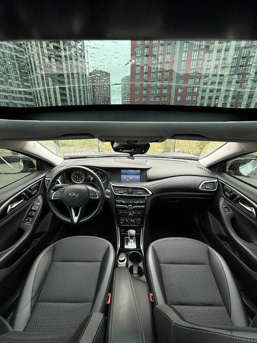 Продаж Infiniti QХ30