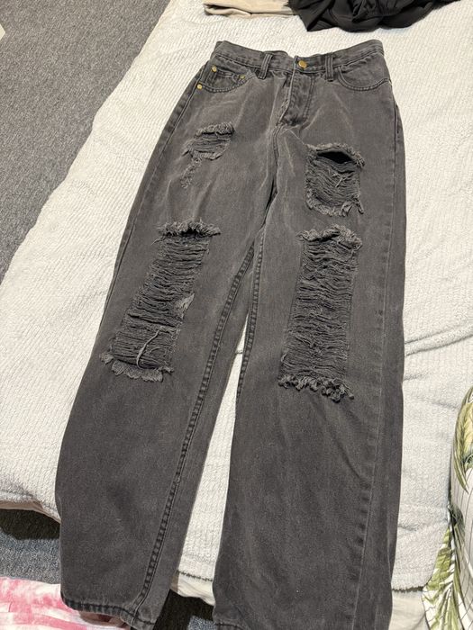 Продам чорні джинси рвані