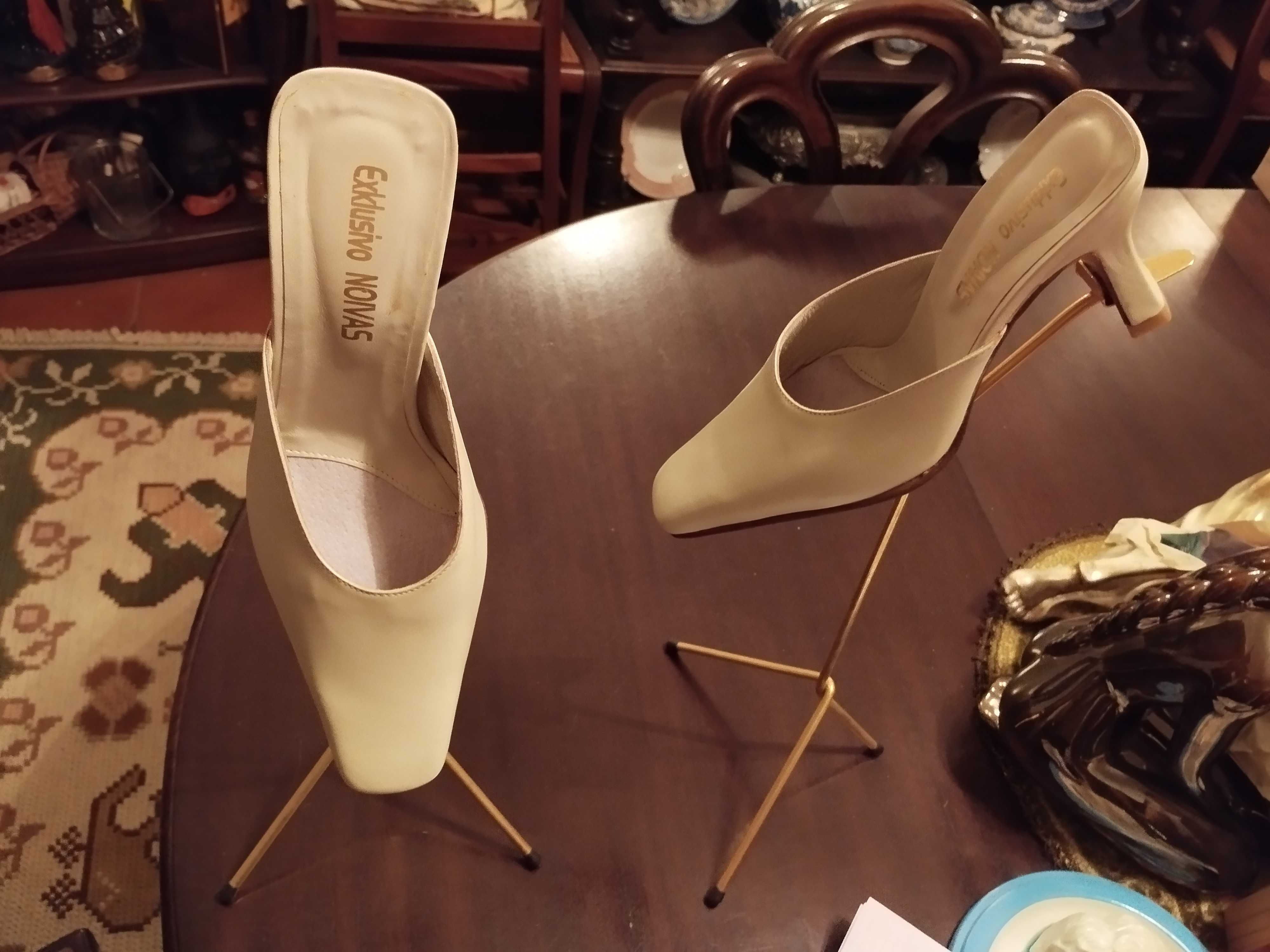 Sapatos Noiva/Suporte inox e Suporte Chapeu Madeira