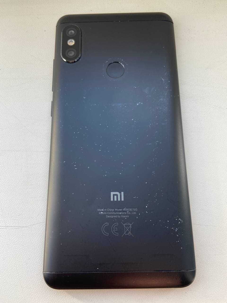 Телефон Xiaomi Redmi Note 5 3/32