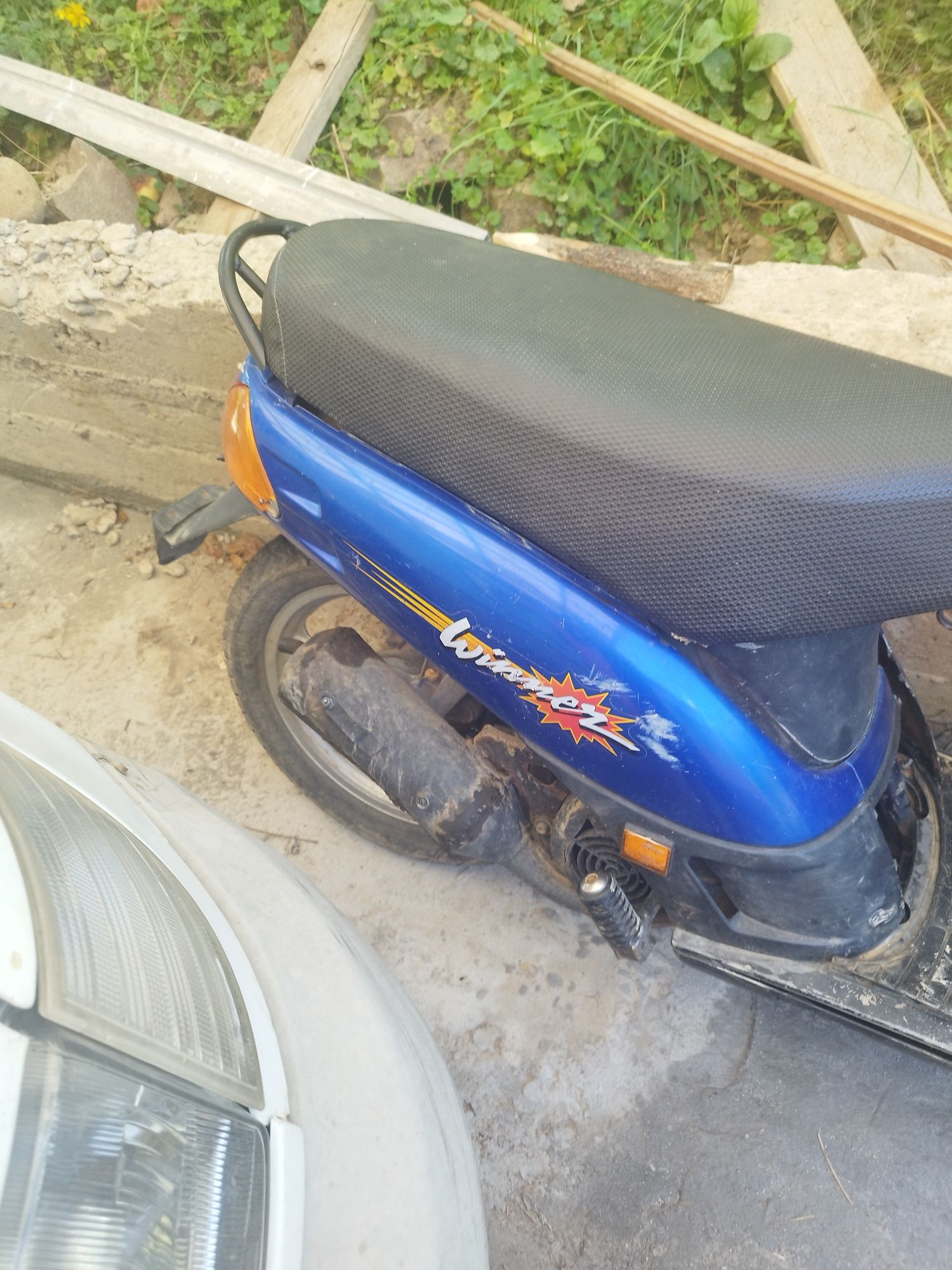 Скутер італьянець Piaggio