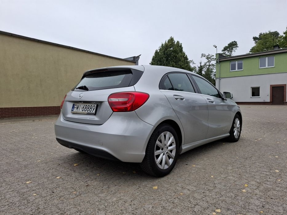 Mercedes A-klasa w176 a180 kamera wnętrze AMG